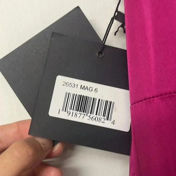 Mac Duggal Ieena Pleated Satin Tie-Waist Gown size 6 - Picture 9 of 12